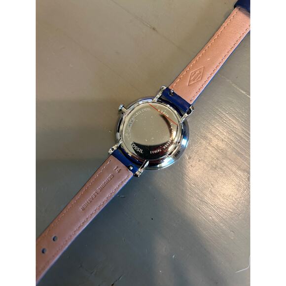 Fossil Women's Watch with Navy Leather Band NWT Preppy Office - Picture 4 of 6